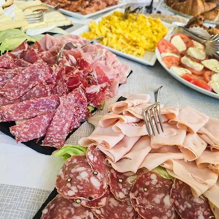 Sorriso Отель Вернацца