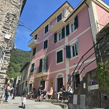 ホテル Sorriso ヴェルナッツァ